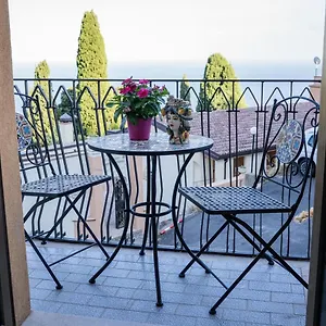  Apartment Tyche & Italien